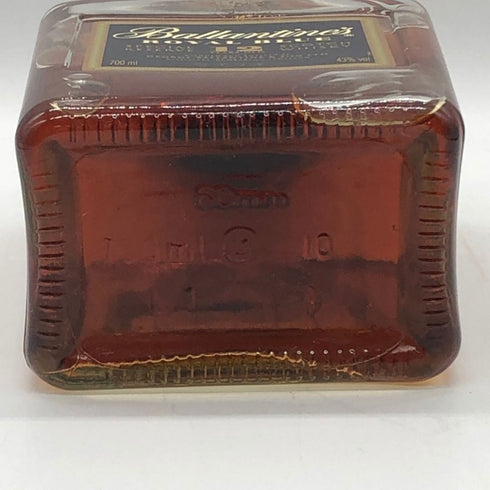 バランタイン 12年 ロイヤルブルー 700ml 43% BALLANTINE'S スコッチウイスキー【H2】