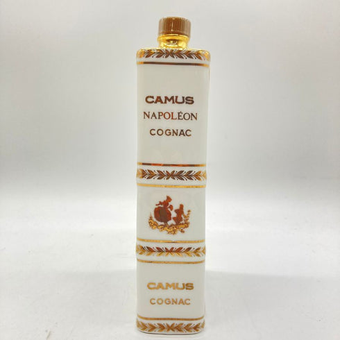 カミュ ナポレオン ブック 紳士と淑女 天使の戯れ 陶器 700ml 40% CAMUS NAPOLEON BOOK 1170g【A1】