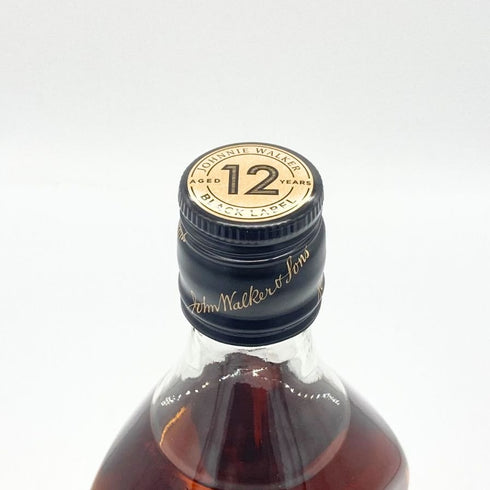 ジョニーウォーカー ブラックラベル 12年 黒キャップ 700ml 40% Johnnie Walker BLACK LABEL スコッチウイスキー【B4】