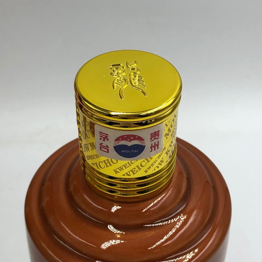貴州茅台酒 五星ラベル 甲辰龍年 2024 茶陶器ボトル 53% 500ml MOUTAI