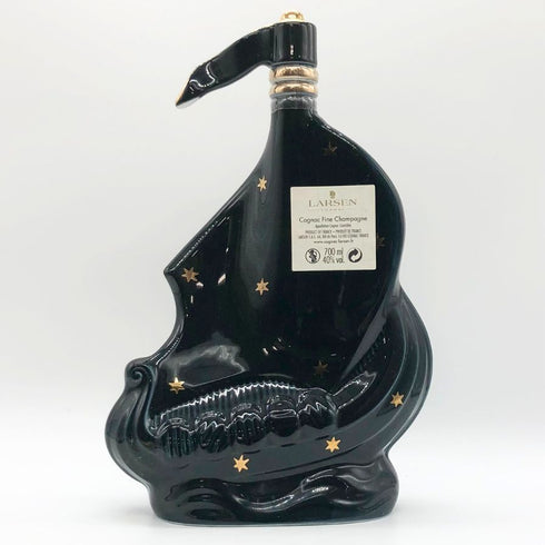 ラーセン シップ ブラック 黒陶器 700ml 40% LARSEN コニャック1406g【H】