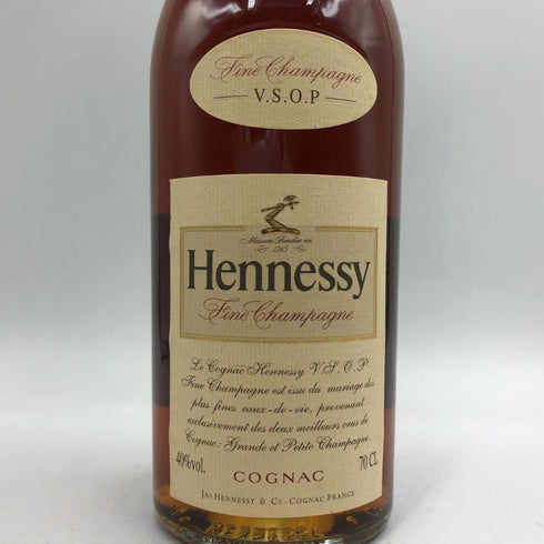 ヘネシー VSOP ファインシャンパーニュ スリムボトル クリアボトル 700ml 40% Hennessy VSOP コニャック【C3】