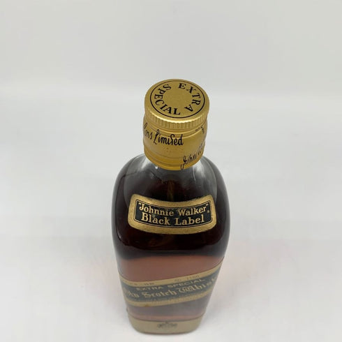 ジョニーウォーカー ブラックラベル エクストラ スペシャル 特級 金キャップ 750ml 43% JOHNNIE WALKER BLACK LABEL EXTRA SPECIAL スコッチウイスキー【B4】
