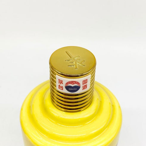 貴州茅台酒 五星ラベル 乙未羊年 黄陶器ボトル 2015 500ml 53% MOUTAI KWEICHOW 884g【E2】