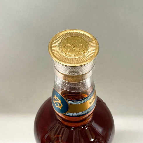 シーバスリーガル 18年 ミズナラ カスクフィニッシュ 700ml 40% CHIVAS REGAL MIZUNARA CASK FINISH スコッチウイスキー【F4】