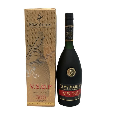 レミーマルタン VSOP ファインシャンパーニュ 赤ラベル 現行 700ml 40% REMY MARTIN コニャック【A4】