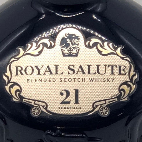 ロイヤルサルート 21年 シグネチャーブレンド 青陶器ボトル 700ml 40% ROYAL SALUTE スコッチウイスキー1432g【F】