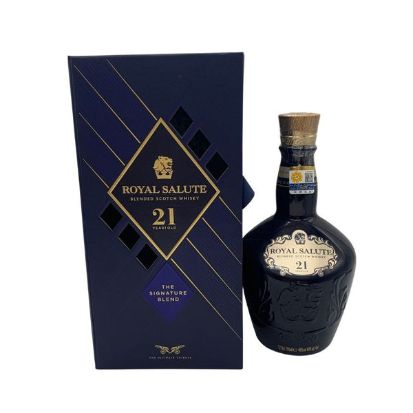ロイヤルサルート 21年 シグネチャーブレンド 青陶器ボトル 700ml 40% ROYAL SALUTE スコッチウイスキー1401g【V0】