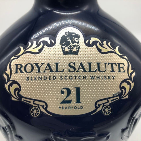 ロイヤルサルート 21年 シグネチャーブレンド 青陶器ボトル 700ml 40% ROYAL SALUTE スコッチウイスキー1419g【U4】