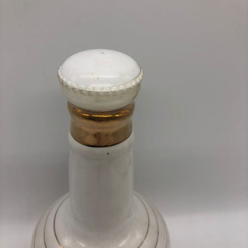 ベルズ 1981年 チャールズ皇太子 ダイアナ妃 結婚記念陶器ボトル 750ml 43度 BELLS TO COMMEMORATE PRINCE CHARLES LADY DIANA スコッチウイスキー1403g【G3】