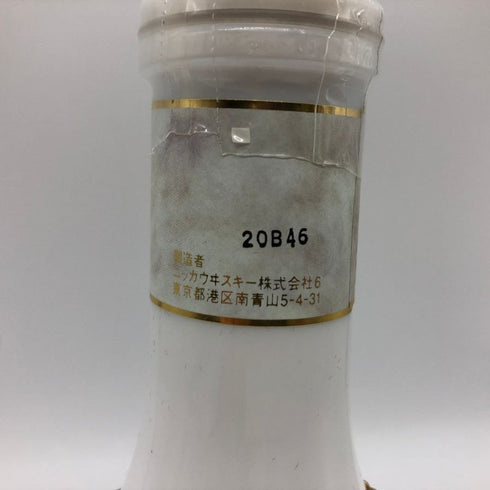 東京都限定◆ニッカ 鶴 陶器ボトル 700ml NIKKA 1436.8g【I2】