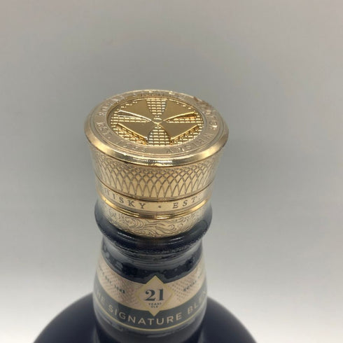 ロイヤルサルート 21年 青陶器ボトル 700ml 40% ROYAL SALUTE スコッチウイスキー1425g【R0】