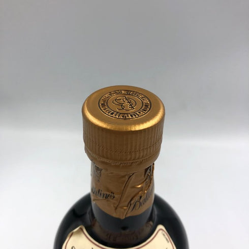 バランタイン 30年 ベリーオールド 金キャップ 700ml 43% Ballantine's VERY OLD スコッチウイスキー【X4】