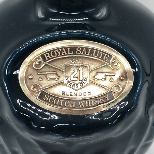 シーバス ブラザーズ ロイヤルサルート 21年 青陶器 700ml 40% CHIVAS BROTHERS ROYAL SALUTE スコッチウイスキー1386g【M1】