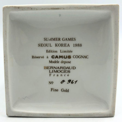 カミュ ナポレオン リモージュ シリアル入り ソウル サマーゲーム 1988 容量・度数記載なし CAMUS NAPOLEON LIMOGE SEOUL SUMMER GAMES 1988 コニャック1412g【M2】
