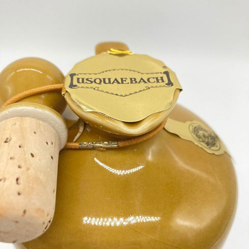 ウシュクベ ストーンフラゴン 陶器ボトル 750ml 43% 1408g USQUAEBACH Stone Flagon 【O】