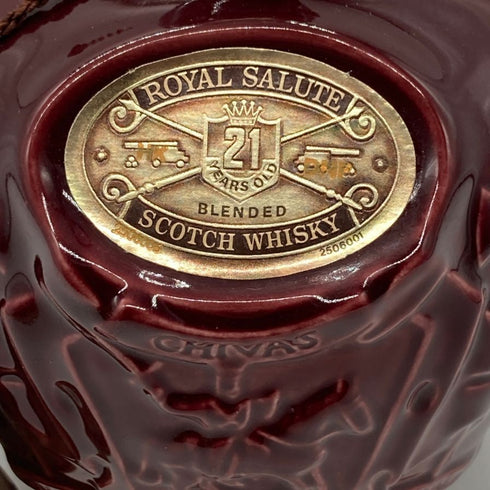 シーバス ブラザーズ ロイヤル サルート 21年 赤陶器 700ml 40% CHIVAS BROTHERS ROYAL SALUTE スコッチウイスキー1282g【G2】