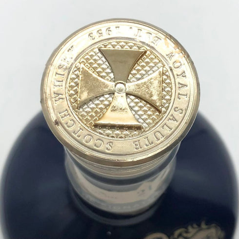 ロイヤルサルート 21年 シグネチャーブレンド 青陶器ボトル 700ml 40% ROYAL SALUTE スコッチウイスキー【I1】