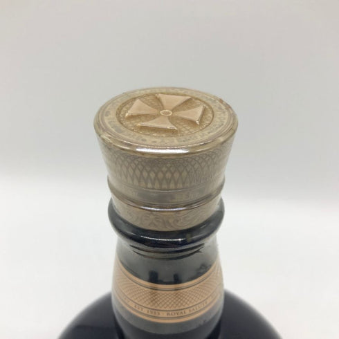 ロイヤルサルート 21年 シグネチャーブレンド 青陶器ボトル 700ml 40% ROYAL SALUTE スコッチウイスキー1354g【C4】