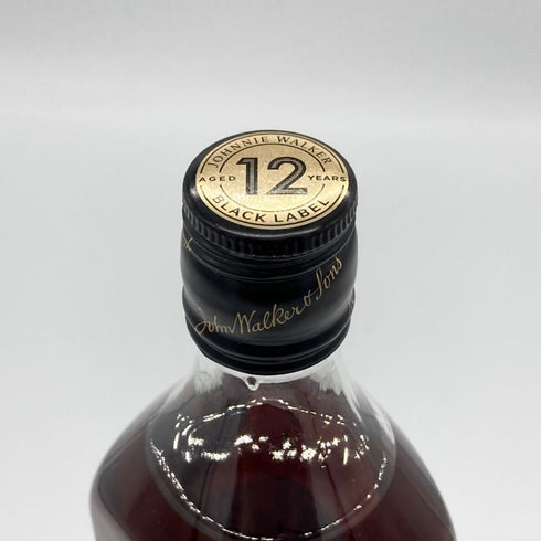 ジョニーウォーカー ブラックラベル 12年 黒キャップ 700ml 40% Johnnie Walker BLACK LABEL スコッチウイスキー【H4】