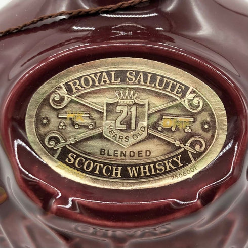 シーバス ブラザーズ ロイヤル サルート 21年 赤陶器 750ml 40% CHIVAS BROTHERS ROYAL SALUTE スコッチウイスキー1265g【A】