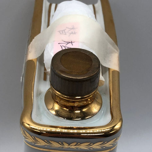 カミュ ナポレオン ブック 紳士と淑女 天使の戯れ 陶器 700ml 40% CAMUS NAPOLEON BOOK コニャック1166g【F2】