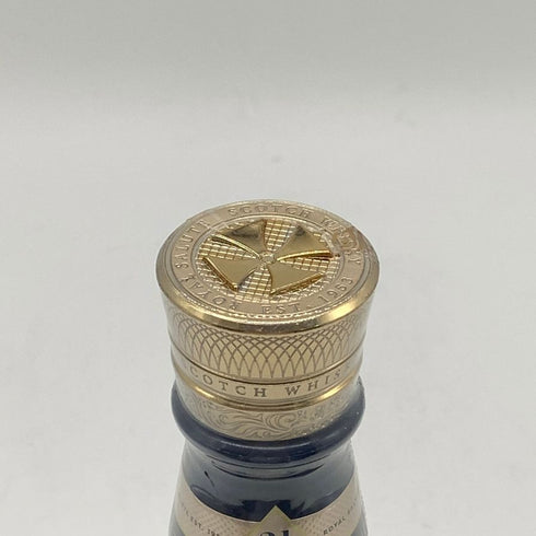 ロイヤルサルート 21年 シグネチャーブレンド 青陶器ボトル 700ml 40% ROYAL SALUTE スコッチウイスキー【O1】