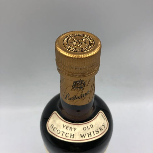 バランタイン 30年 ベリーオールド 金キャップ 700ml 43% Ballantine's VERY OLD スコッチウイスキー【B2】