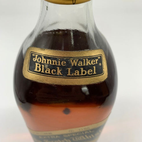 ジョニーウォーカー ブラックラベル エクストラ スペシャル 特級 金キャップ 750ml 43% JOHNNIE WALKER BLACK LABEL EXTRA SPECIAL スコッチウイスキー【B4】