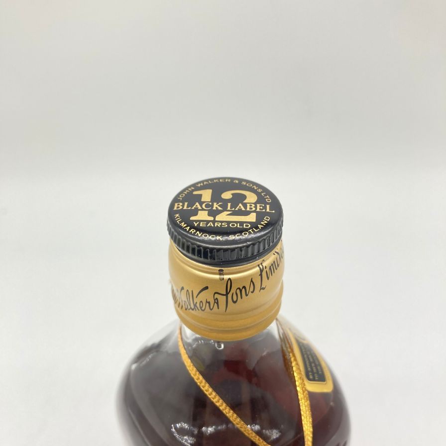 ジョニーウォーカー ブラックラベル12年 エクストラ スペシャル 黒金キャップ ジョニーウォーカー ブラックラベル 12年 エクストラ 黒金