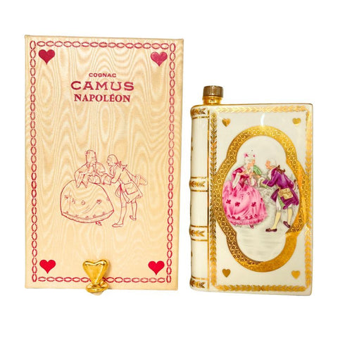 カミュ ナポレオン ブック 紳士と淑女 天使の戯れ 陶器 700ml 40% CAMUS NAPOLEON BOOK コニャック【B2】