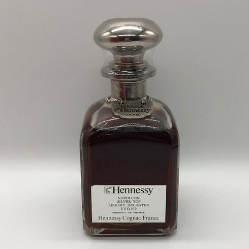 ヘネシー ナポレオン シルバートップ 700ml 40% Hennessy Silver Top コニャック【A4】