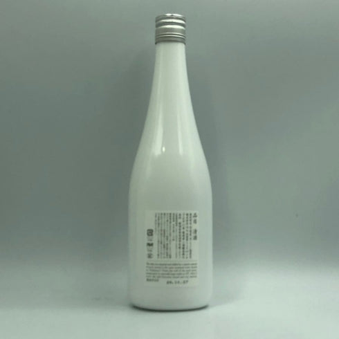 八海醸造 八海山 純米大吟醸 雪室貯蔵三年 2024年11月27日 720ml 17% 日本酒- 純米大吟醸酒【V4】