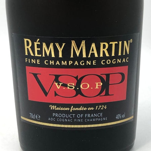 レミーマルタン VSOP ファインシャンパーニュ 赤ラベル 現行 700ml 40% REMY MARTIN コニャック【J1】