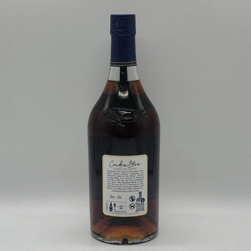 マーテル コルドンブルー エクストラオールド 700ml 40% MARTELL CORDON BLEU EXTRA OLD コニャック【E2】