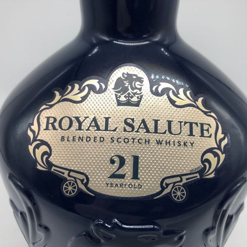 ロイヤルサルート 21年 シグネチャーブレンド 青陶器ボトル 700ml 40% ROYAL SALUTE スコッチウイスキー1420g【Q4】