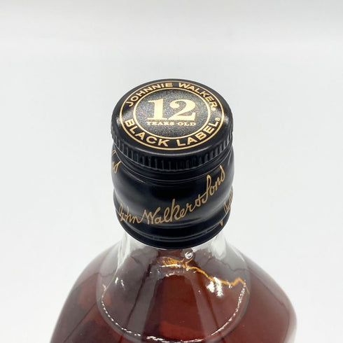 ジョニーウォーカー ブラックラベル 12年 黒キャップ 700ml 40% Johnnie Walker BLACK LABEL スコッチウイスキー【Q2】