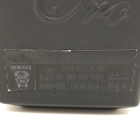 カヴァデオロ ブラックエディション 350ml 40% Cava de Oro テキーラ1089g【D1】