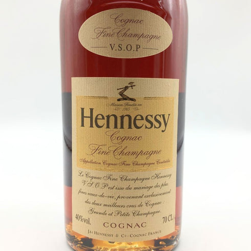 ヘネシー VSOP ファインシャンパーニュ スリムボトル クリアボトル 700ml 40% Hennessy VSOP コニャック【F4】