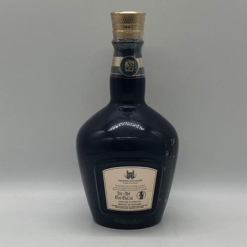 ロイヤルサルート 21年 シグネチャーブレンド 青陶器ボトル 700ml 40% ROYAL SALUTE 1395g【U4】