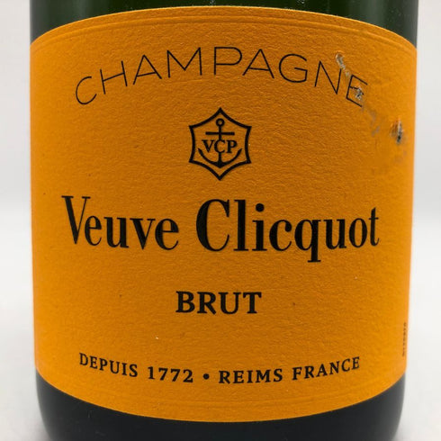 ヴーヴ クリコ ブリュット イエローラベル 750ml 12% VEUVE CLICQUOT YELLOW シャンパン【T4】