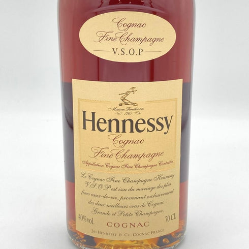 ヘネシー VSOP ファインシャンパーニュ スリムボトル クリアボトル 700ml 40% Hennessy VSOP コニャック【Q4】