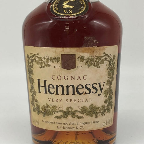 ヘネシー ベリースペシャル 旧ラベル 700ml 40% Hennessy very special コニャック【K】