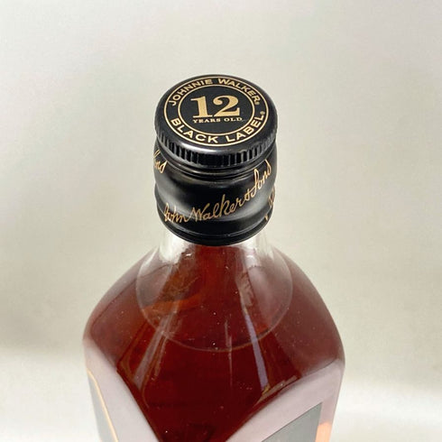 ジョニーウォーカー ブラックラベル 12年 黒キャップ 700ml 40% Johnnie Walker BLACK LABEL スコッチウイスキー【D4】