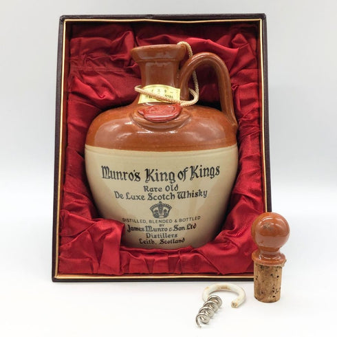 マンローズ キング オブ キングス レア オールド デラックス 陶器ボトル 750ml 43% Munros King of Kings スコッチウイスキー1617g【Q4】