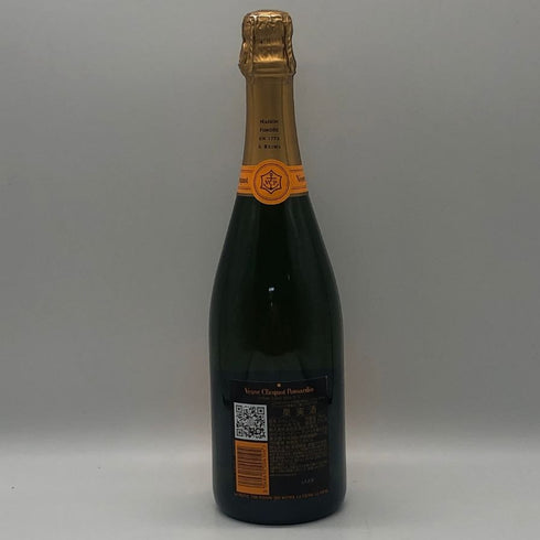 ヴーヴ クリコ ブリュット イエローラベル 750ml 12% VEUVE CLICQUOT YELLOW シャンパン【Z1】