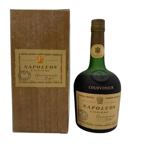 クルボアジェ ナポレオン 特級 700ml 40% COURVOISIER NAPOLEON コニャック【M4】