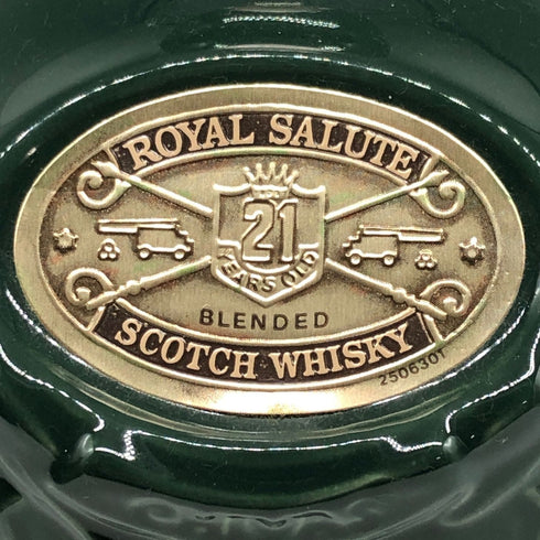ロイヤルサルート 21年 緑陶器ボトル 700ml 40% ROYAL SALUTE スコッチウイスキー1315g【L0】