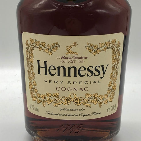 ヘネシー ベリースペシャル コニャック 700ml 40% Hennessy VERY SPECIAL コニャック【M2】