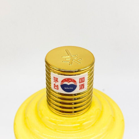貴州茅台酒 五星ラベル 乙未羊年 黄陶器ボトル 2015 500ml 53% MOUTAI KWEICHOW 948g【G2】